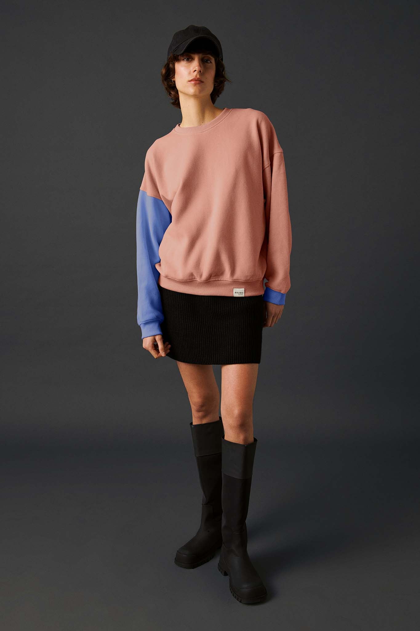 Sweatshirt - Peach/Blue